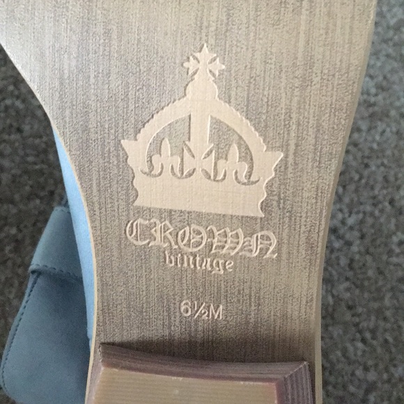 Sky blue boots - Picture 3 of 3